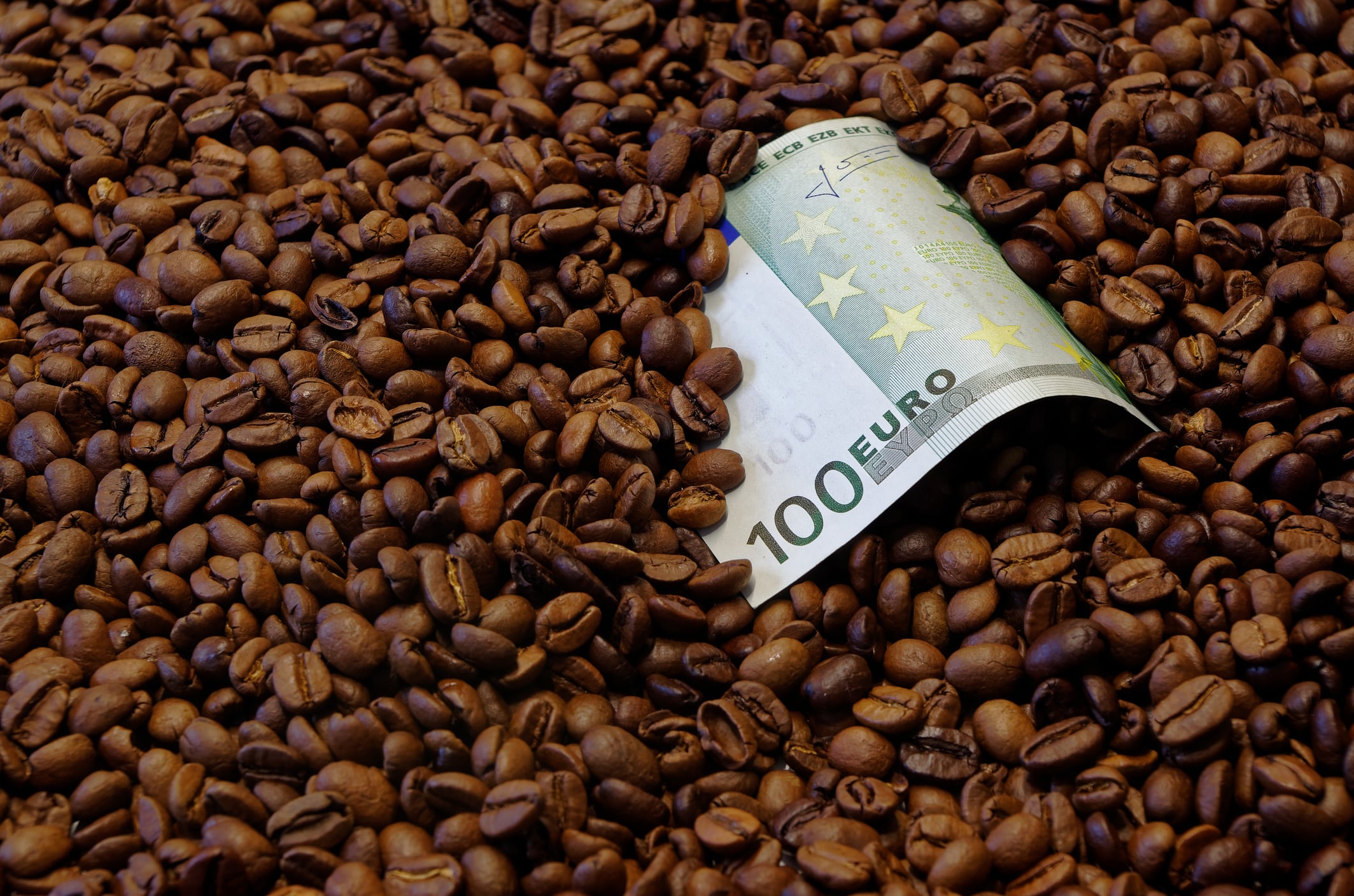 Coffee prices drop after record highs 
